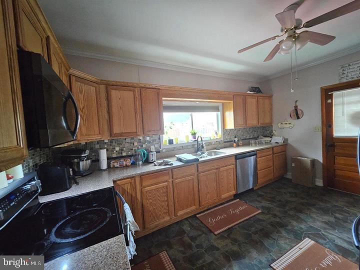 449, 449 1/2, 451 HARMISON LANE