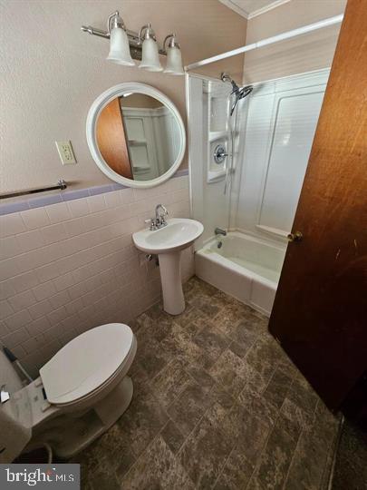 449, 449 1/2, 451 HARMISON LANE