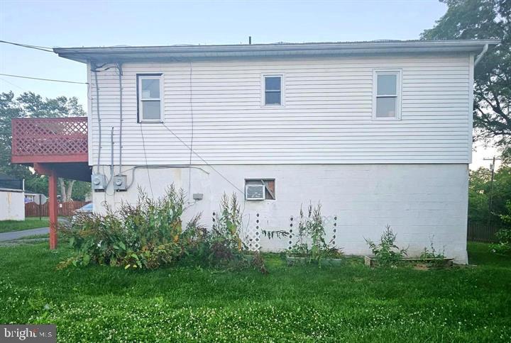 449, 449 1/2, 451 HARMISON LANE