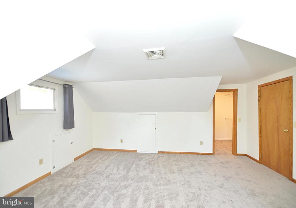 4485 SMOKEY HOLLOW RD