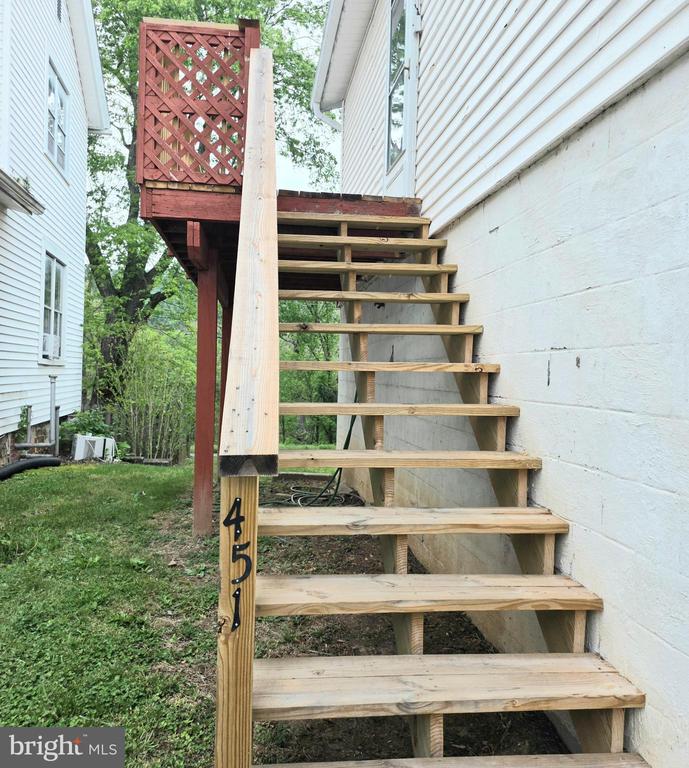 451 HARMISON LANE