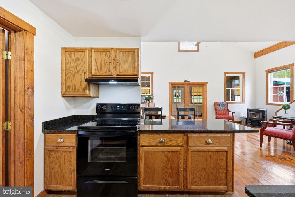 839 LAKE FERNDALE