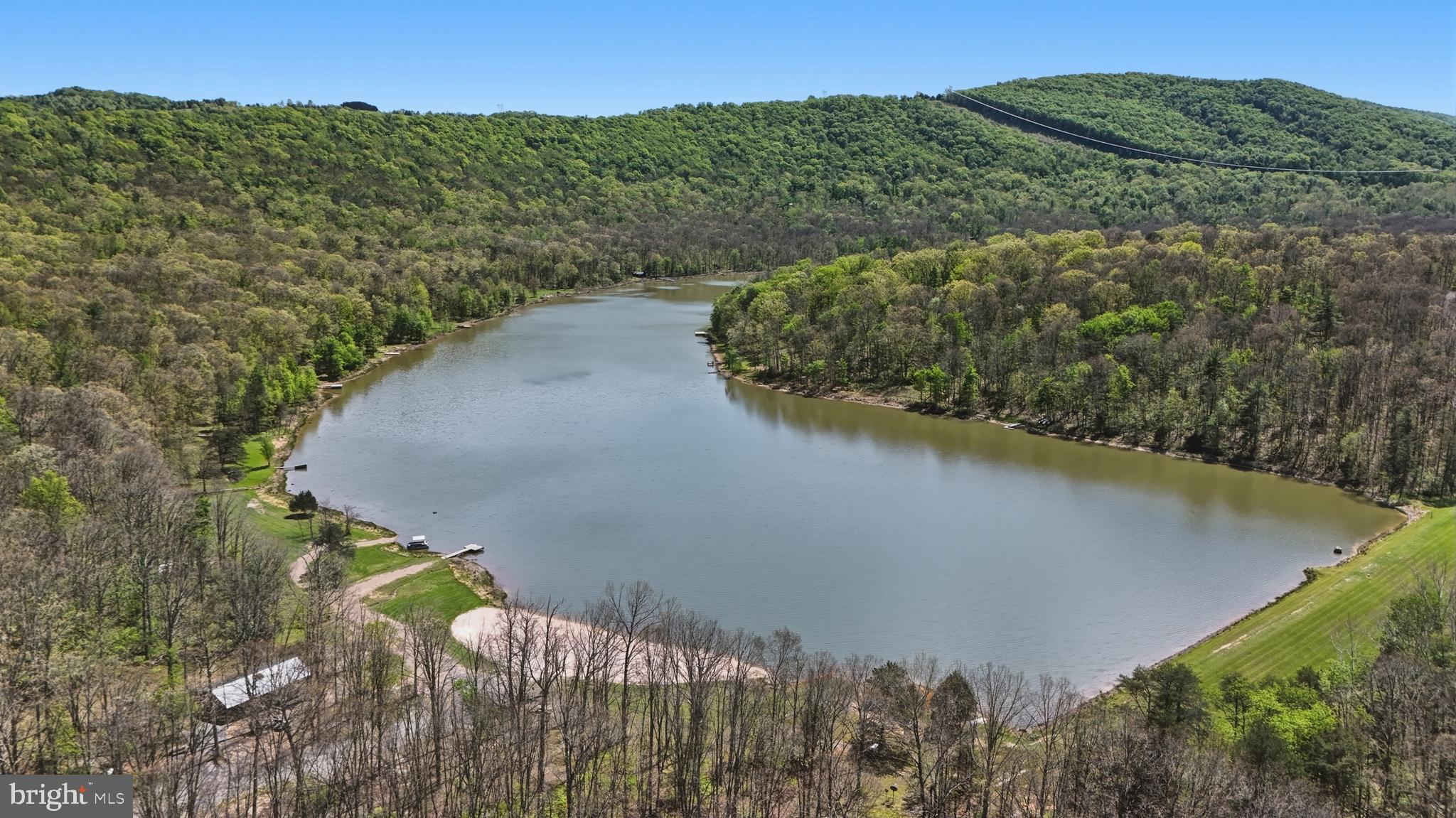 839 LAKE FERNDALE