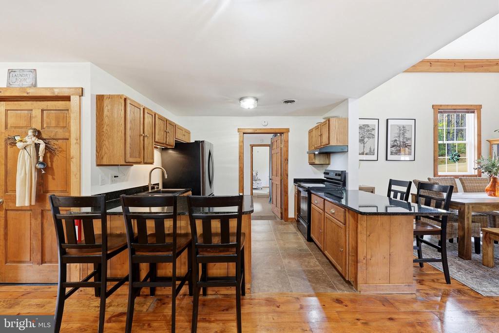 839 LAKE FERNDALE