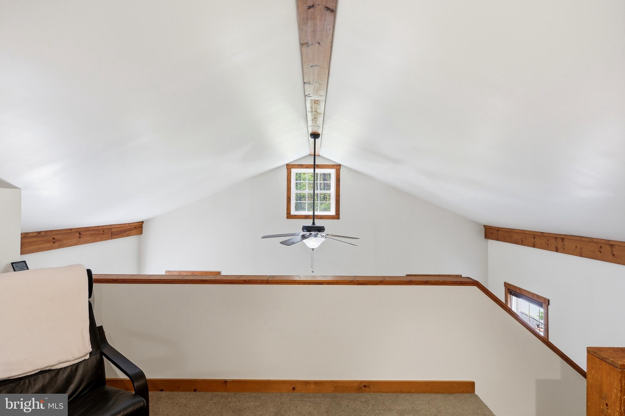 839 LAKE FERNDALE