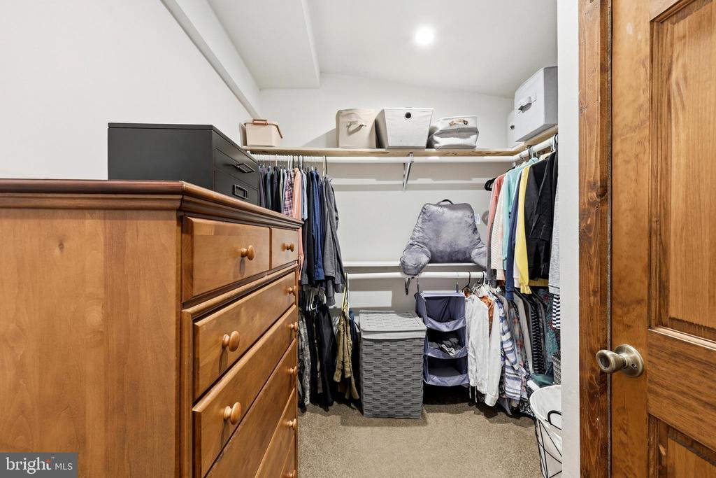839 LAKE FERNDALE