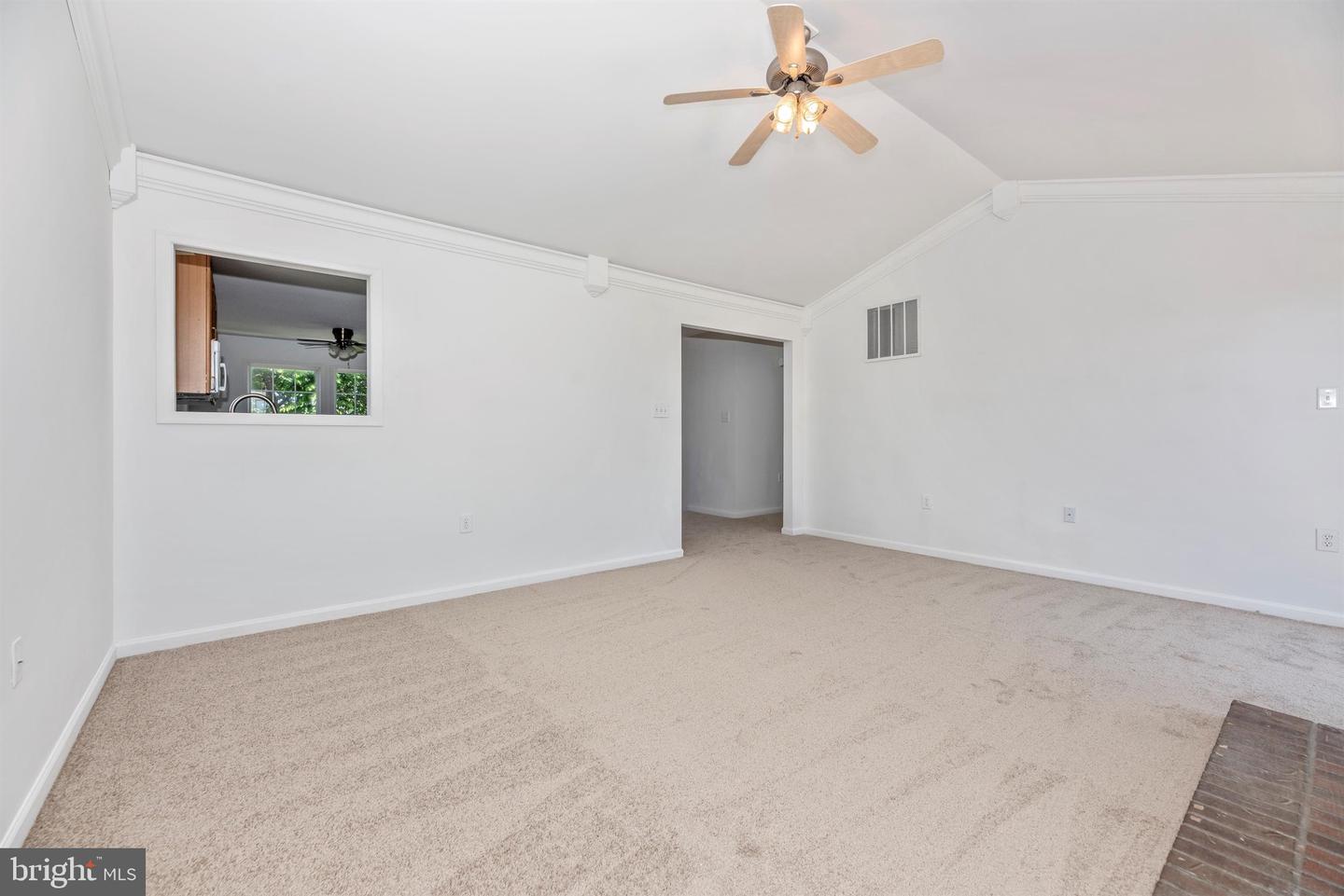 925 Crosswinds DRIVE