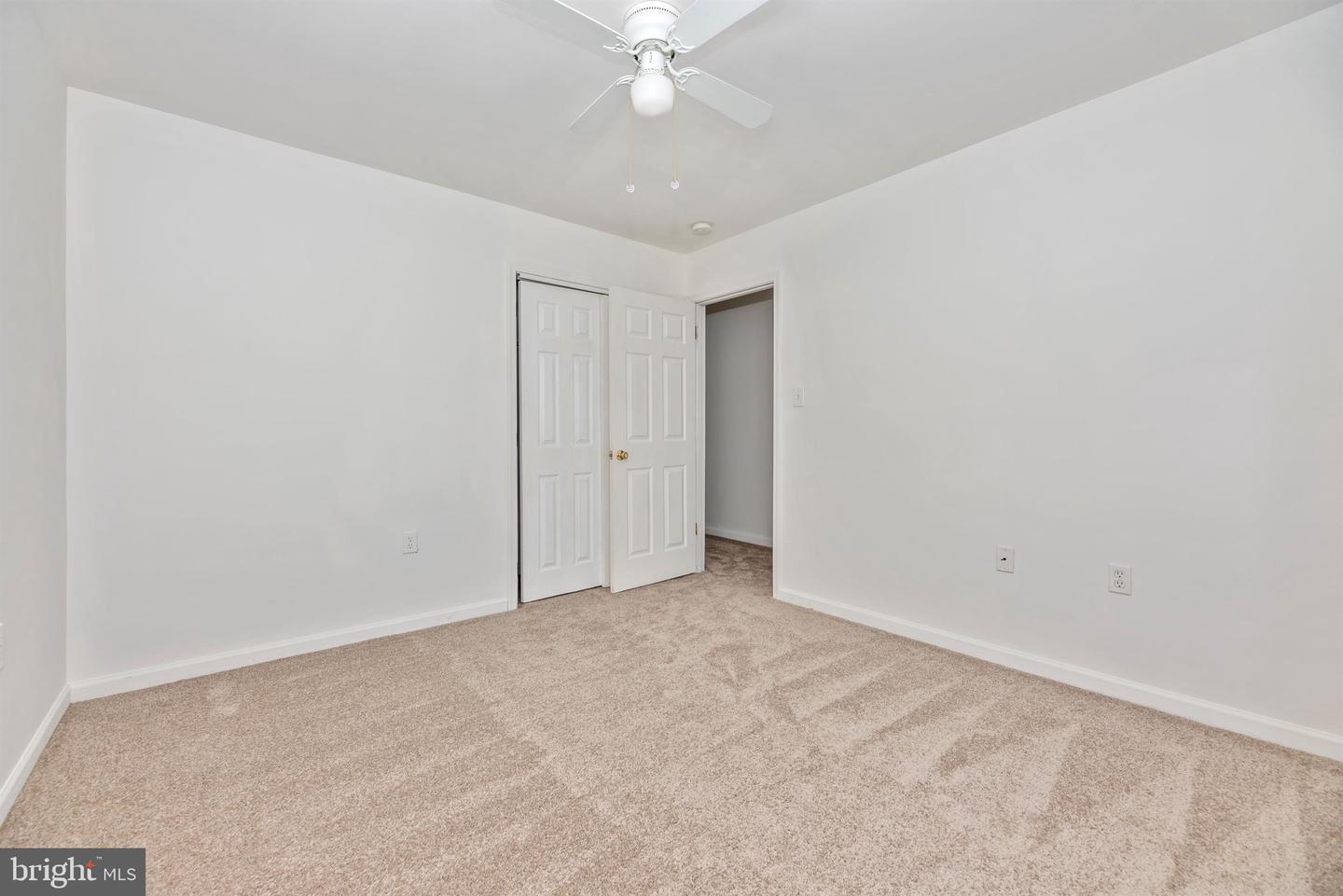 925 Crosswinds DRIVE