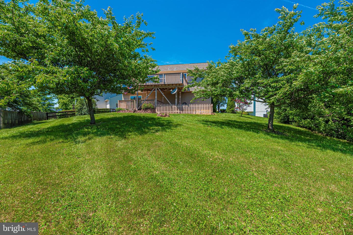 925 Crosswinds DRIVE