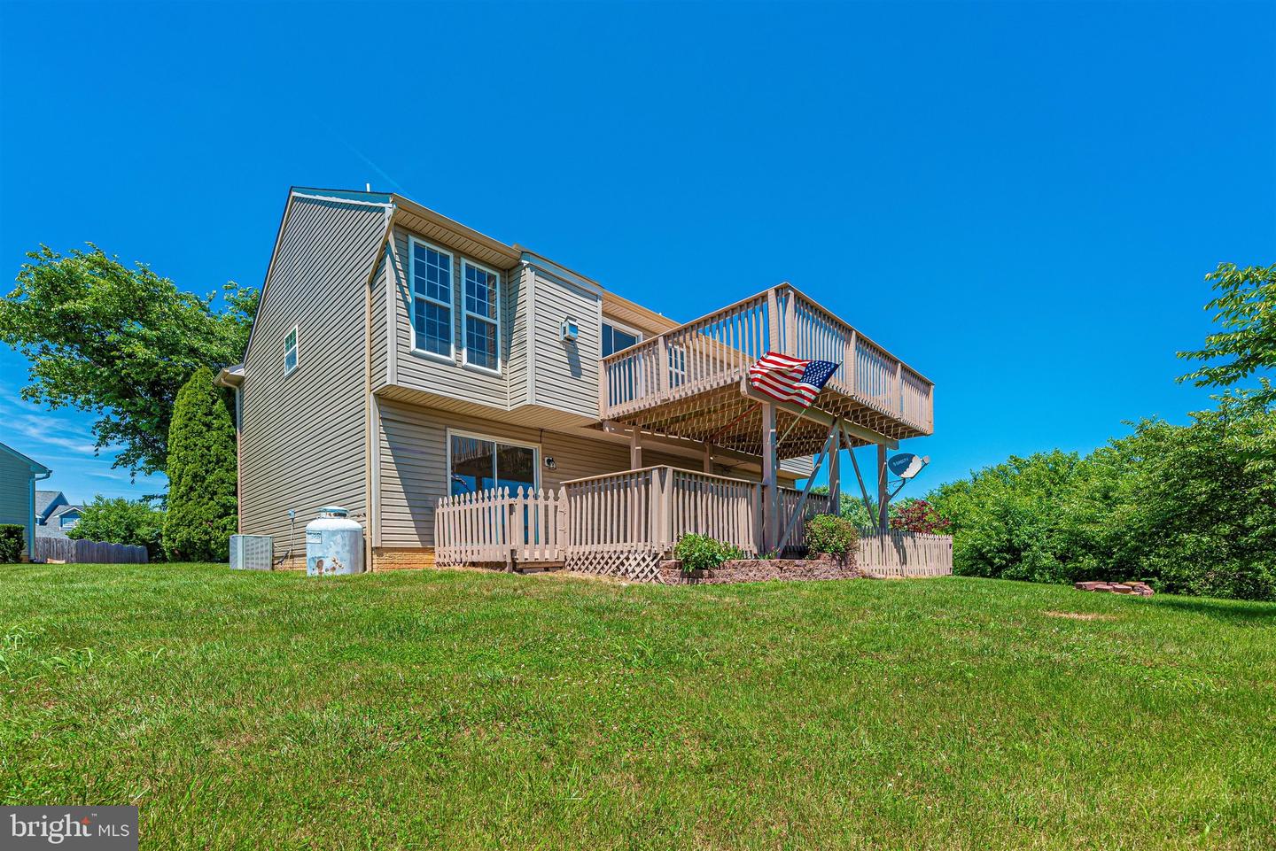 925 Crosswinds DRIVE