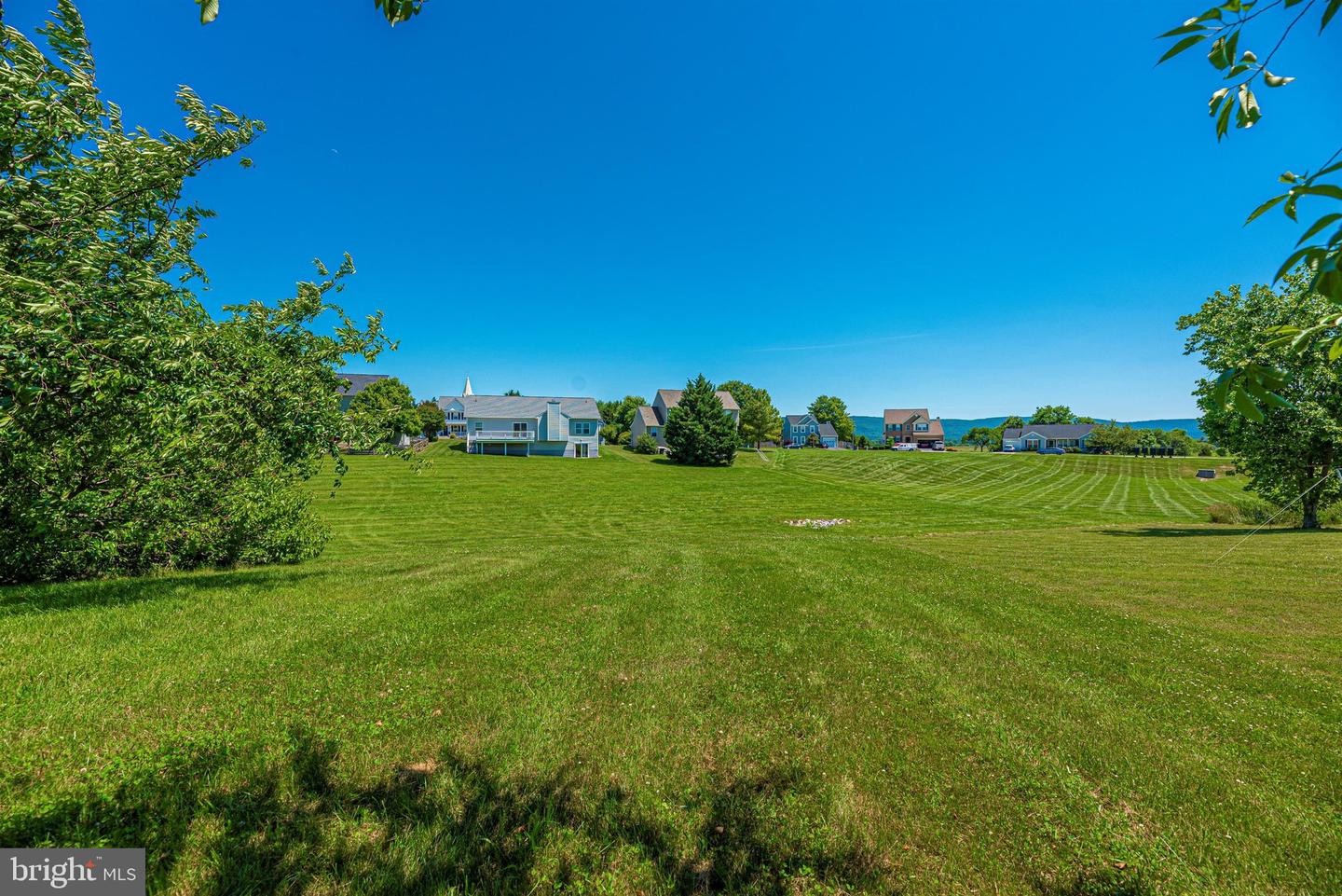 925 Crosswinds DRIVE