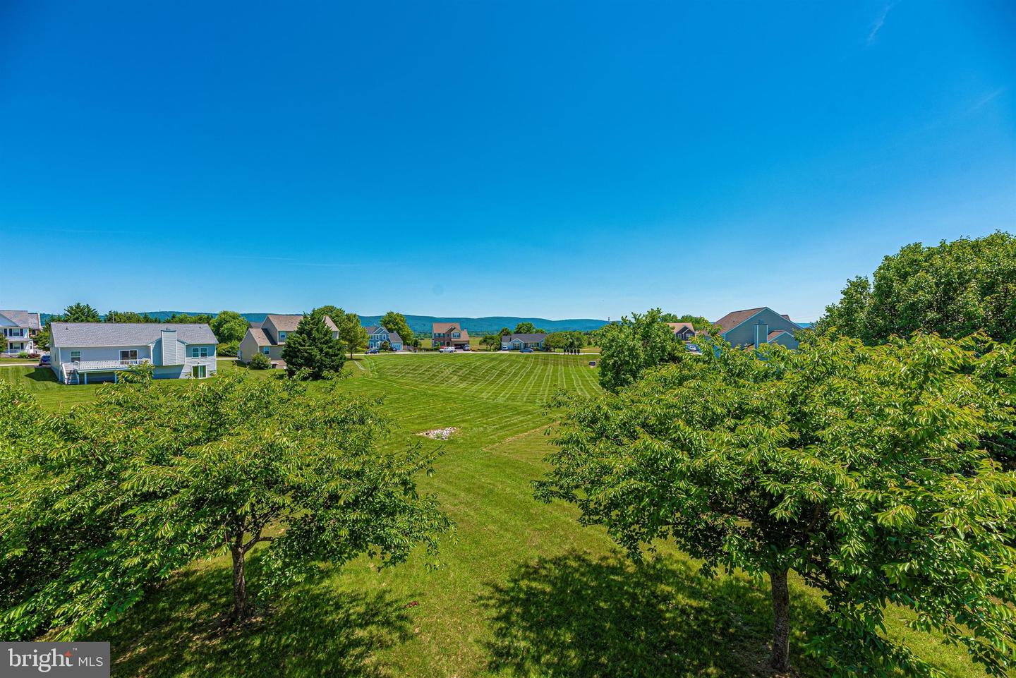 925 Crosswinds DRIVE