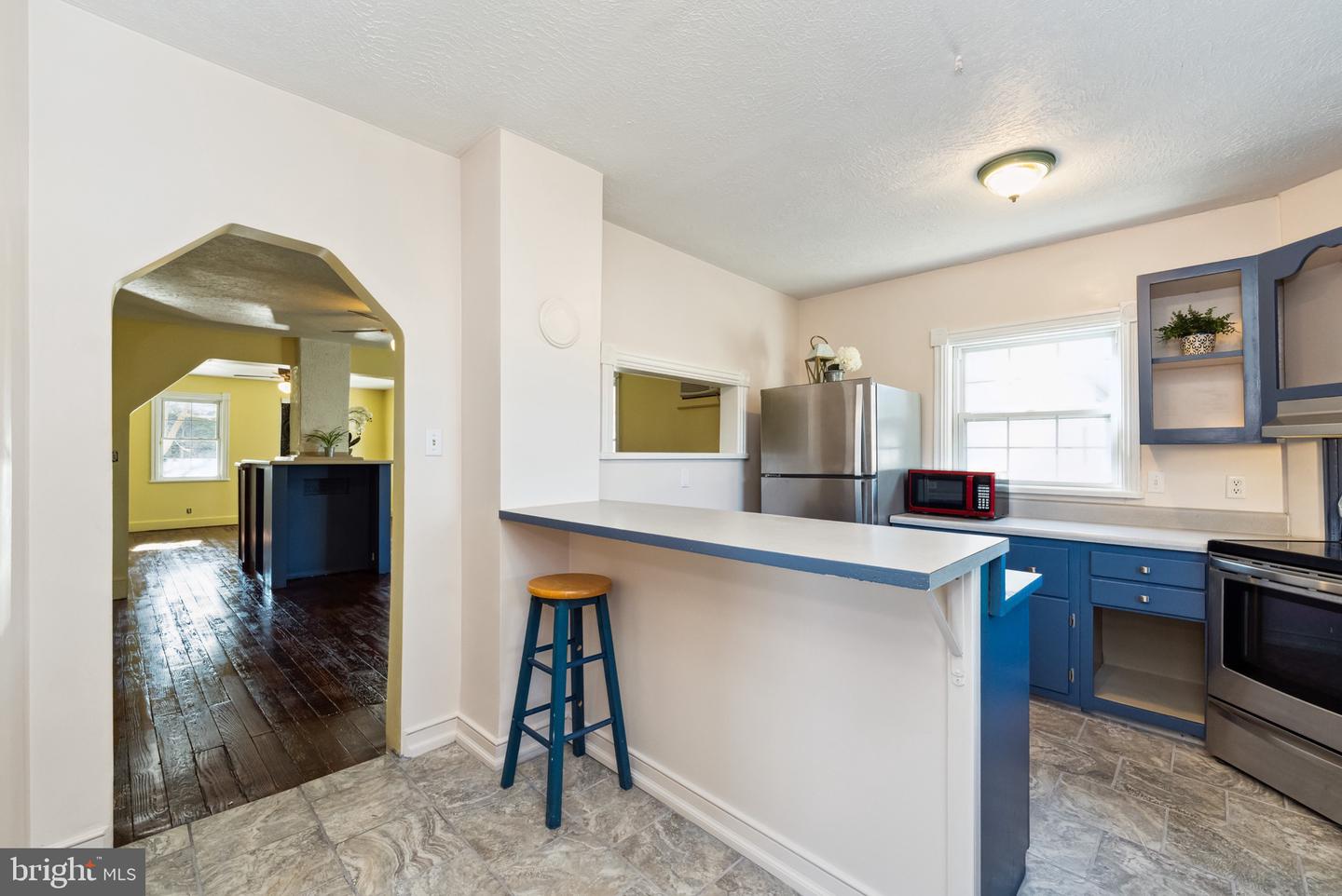 104 W 7th AVENUE