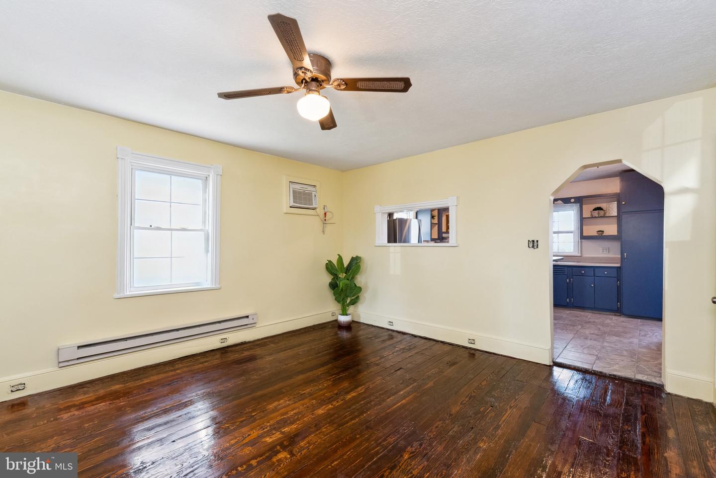 104 W 7th AVENUE
