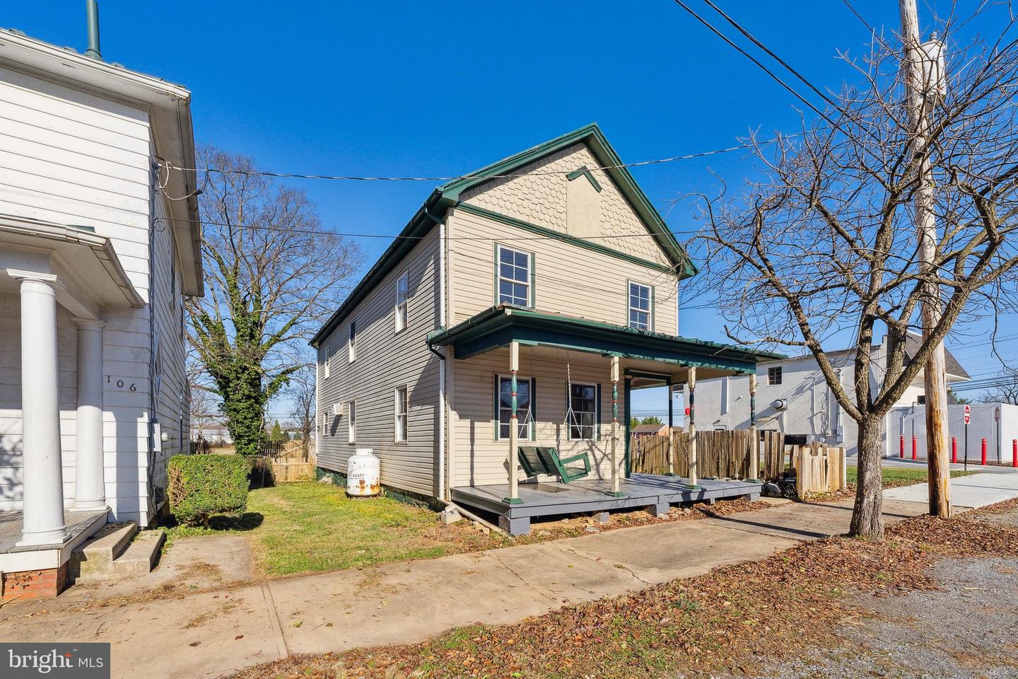 104 W 7th AVENUE