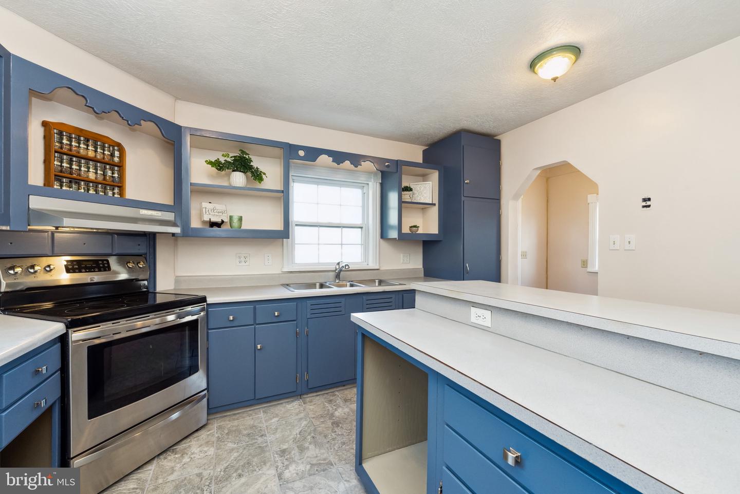 104 W 7th AVENUE