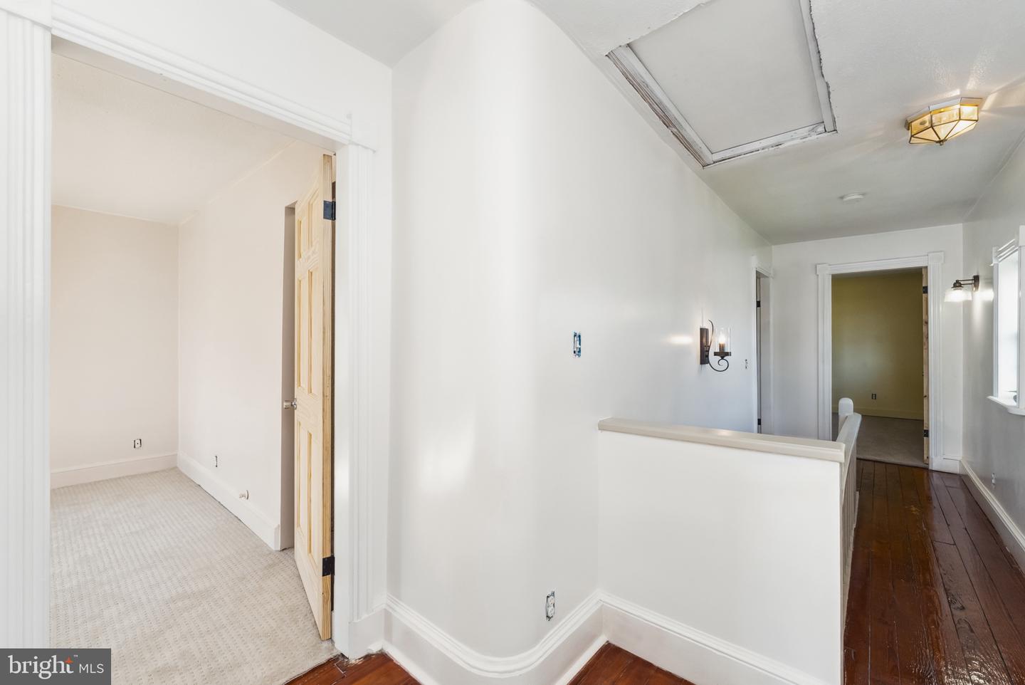 104 W 7th AVENUE
