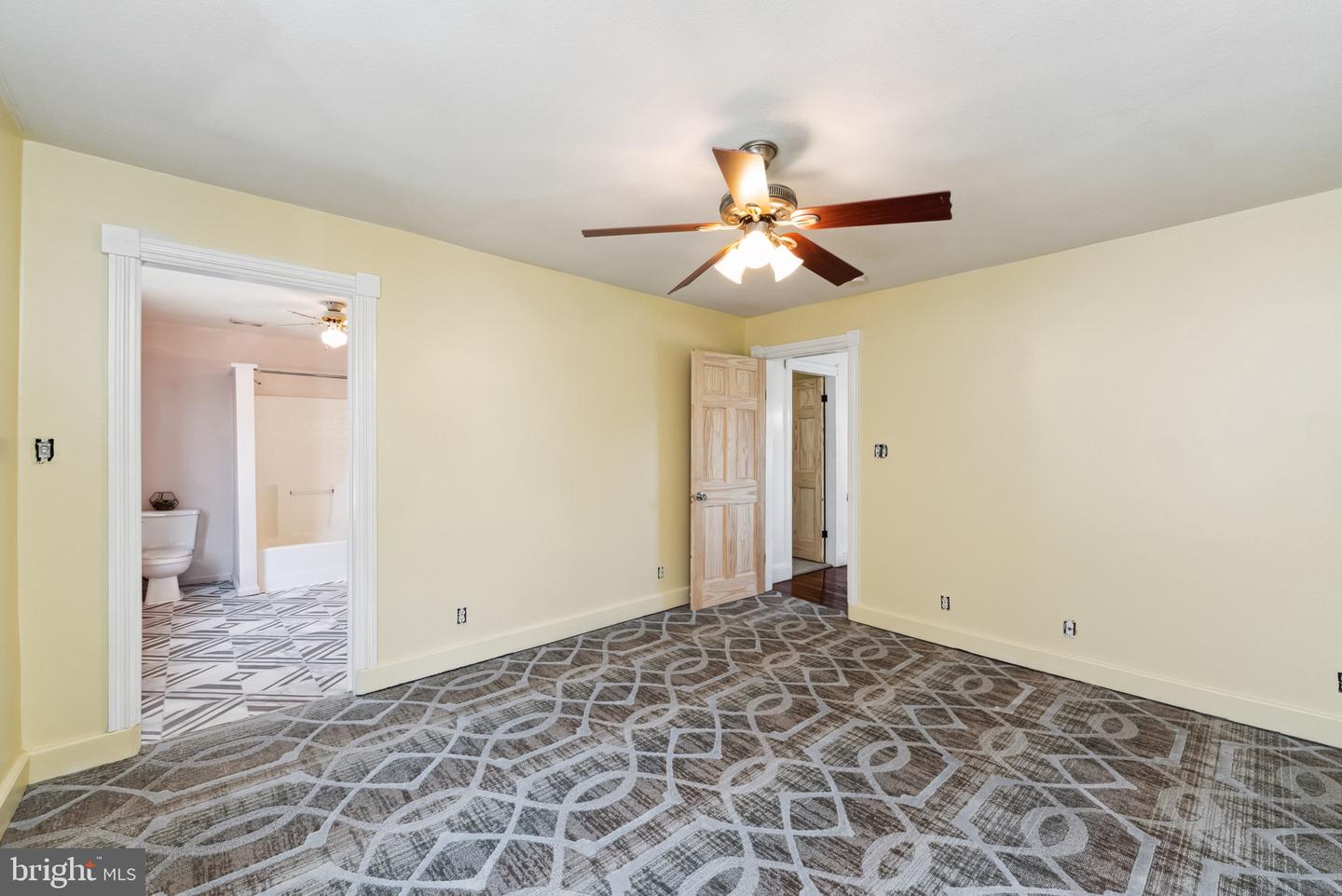 104 W 7th AVENUE