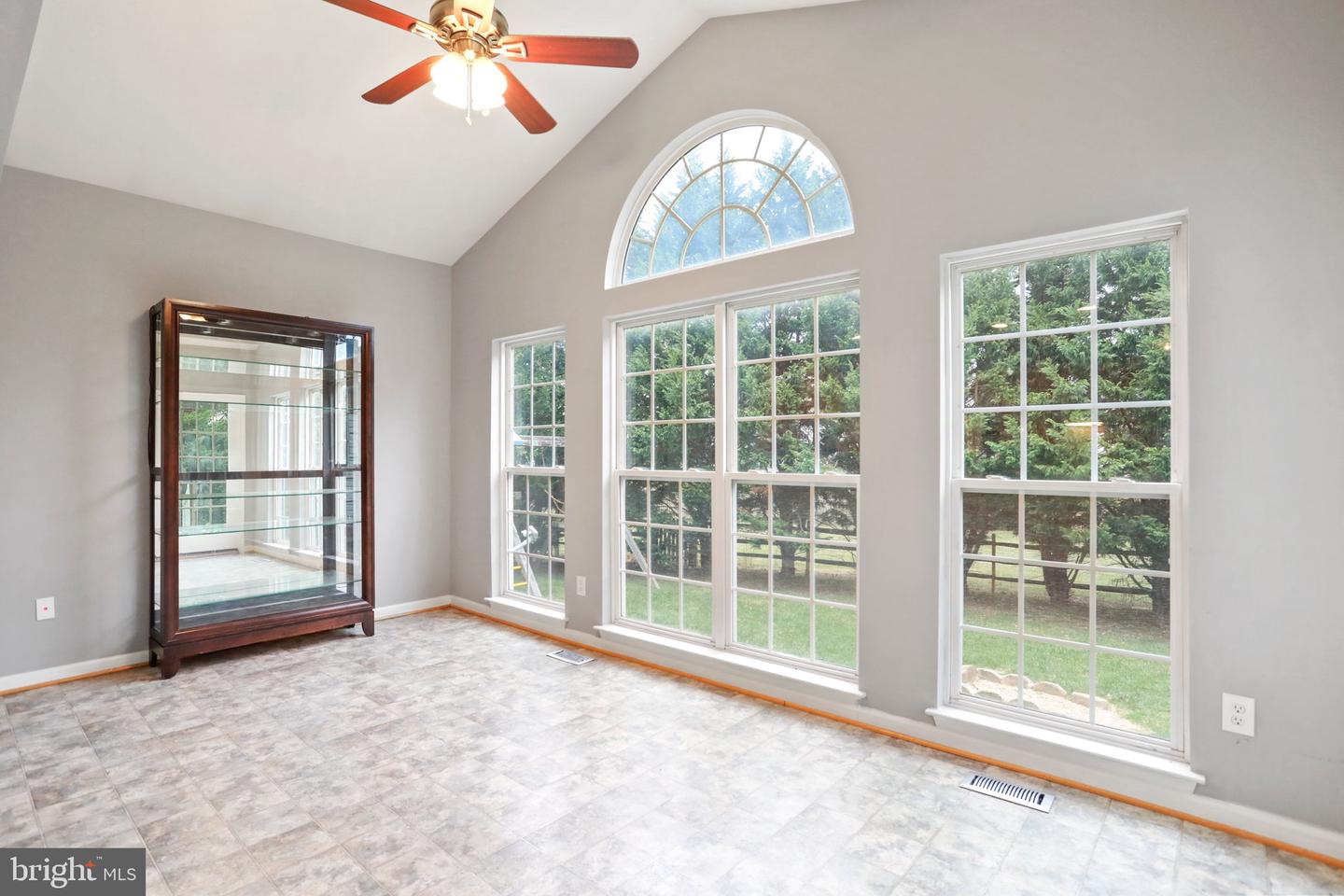 49 Pebble Beach CIRCLE
