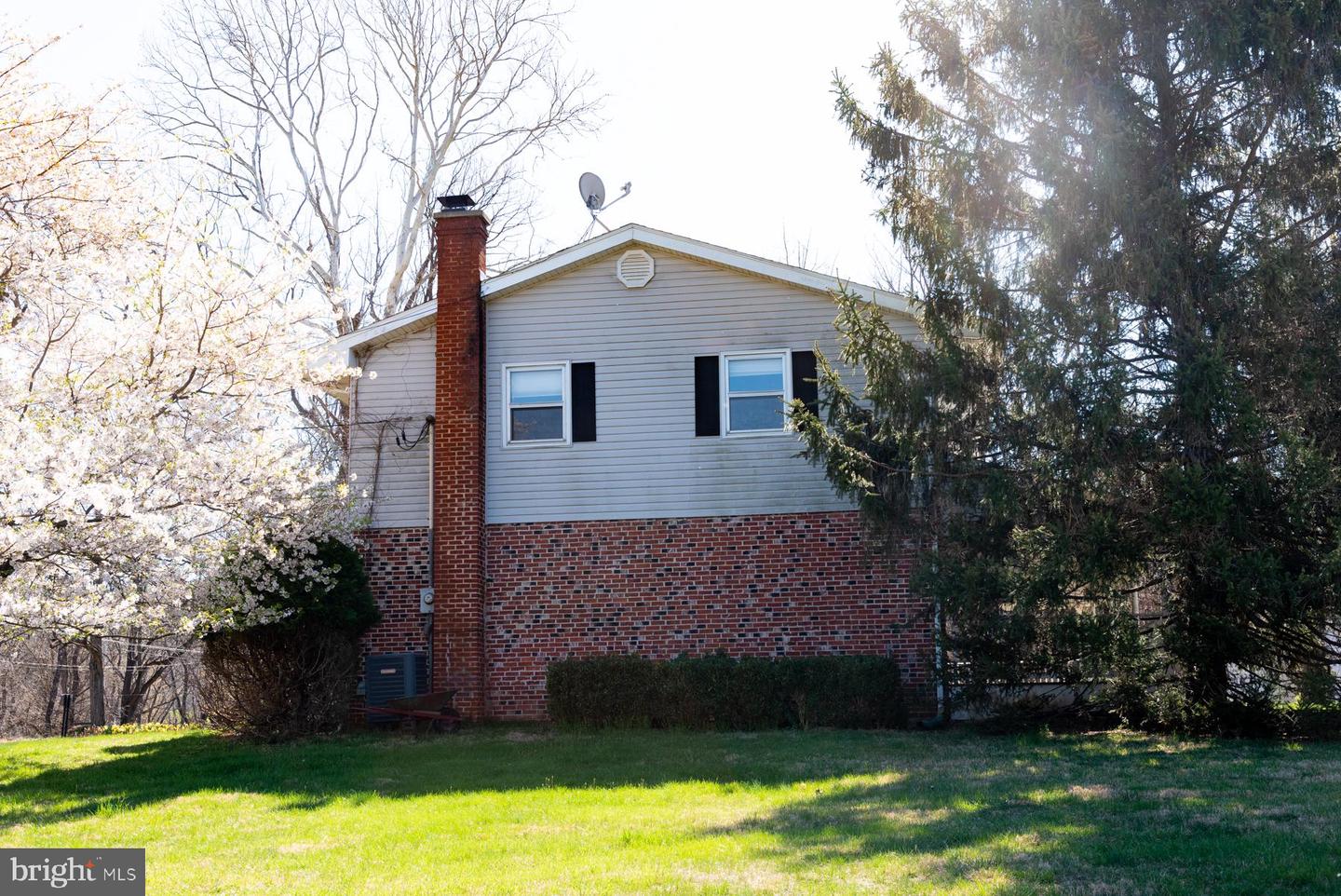 1127 John Brown Farm ROAD