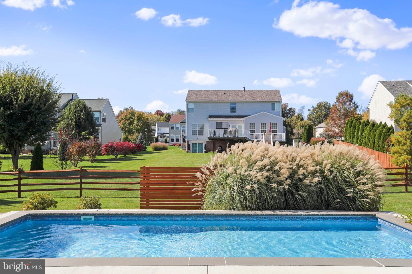 121 Pebble Beach CIRCLE