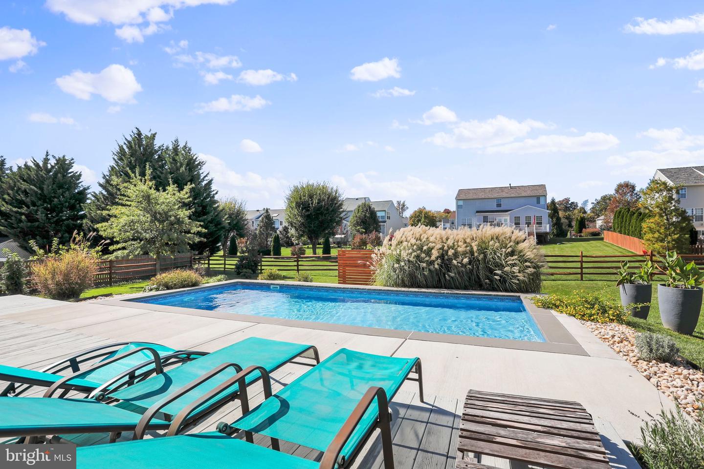 121 Pebble Beach CIRCLE