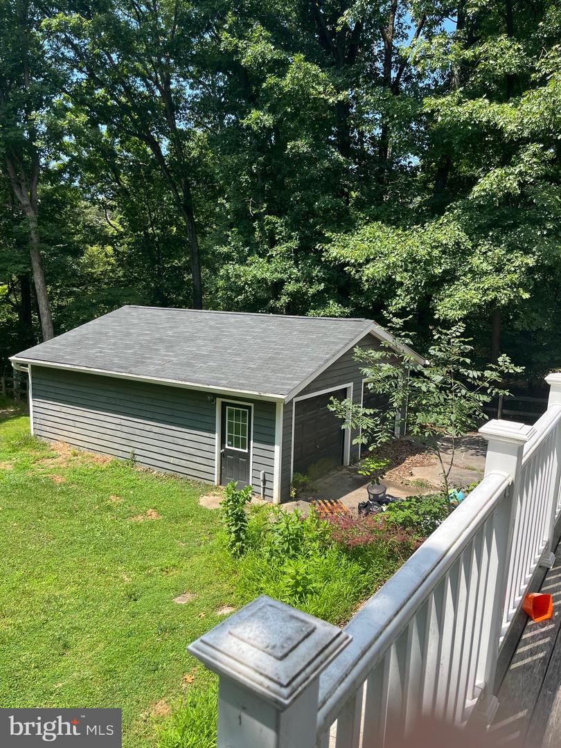 34 Woodlawn DRIVE