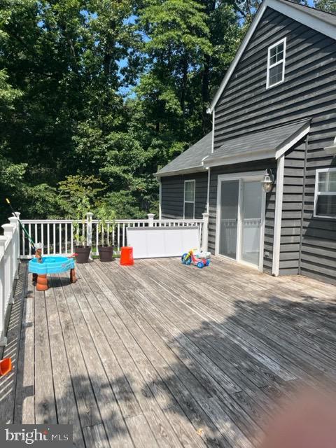 34 Woodlawn DRIVE