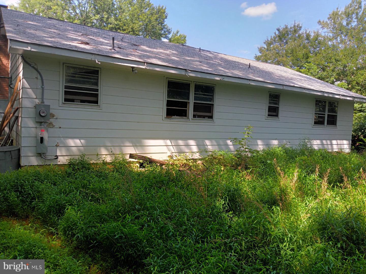 51 Mockingbird LANE