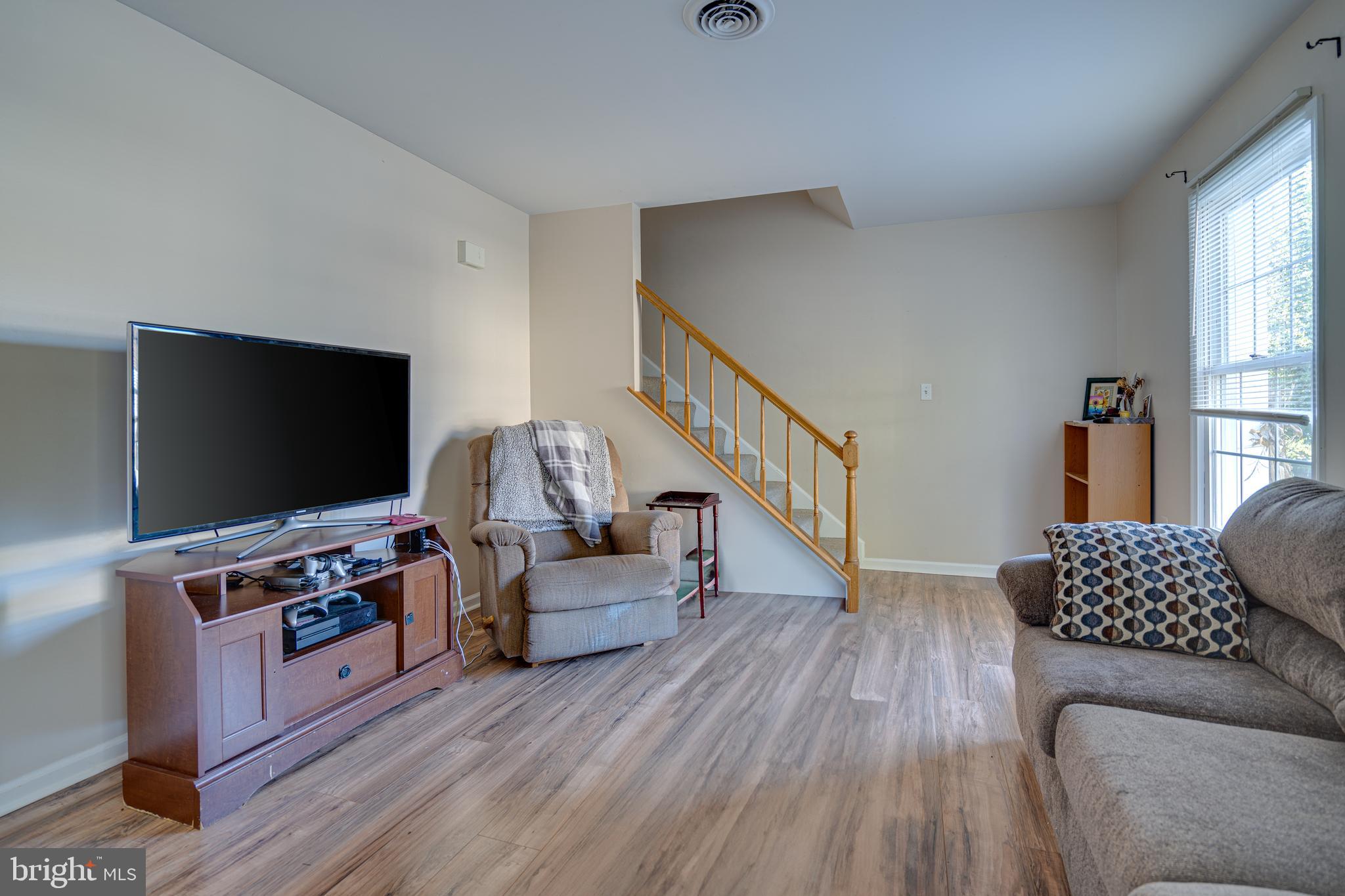 45 Standish COURT