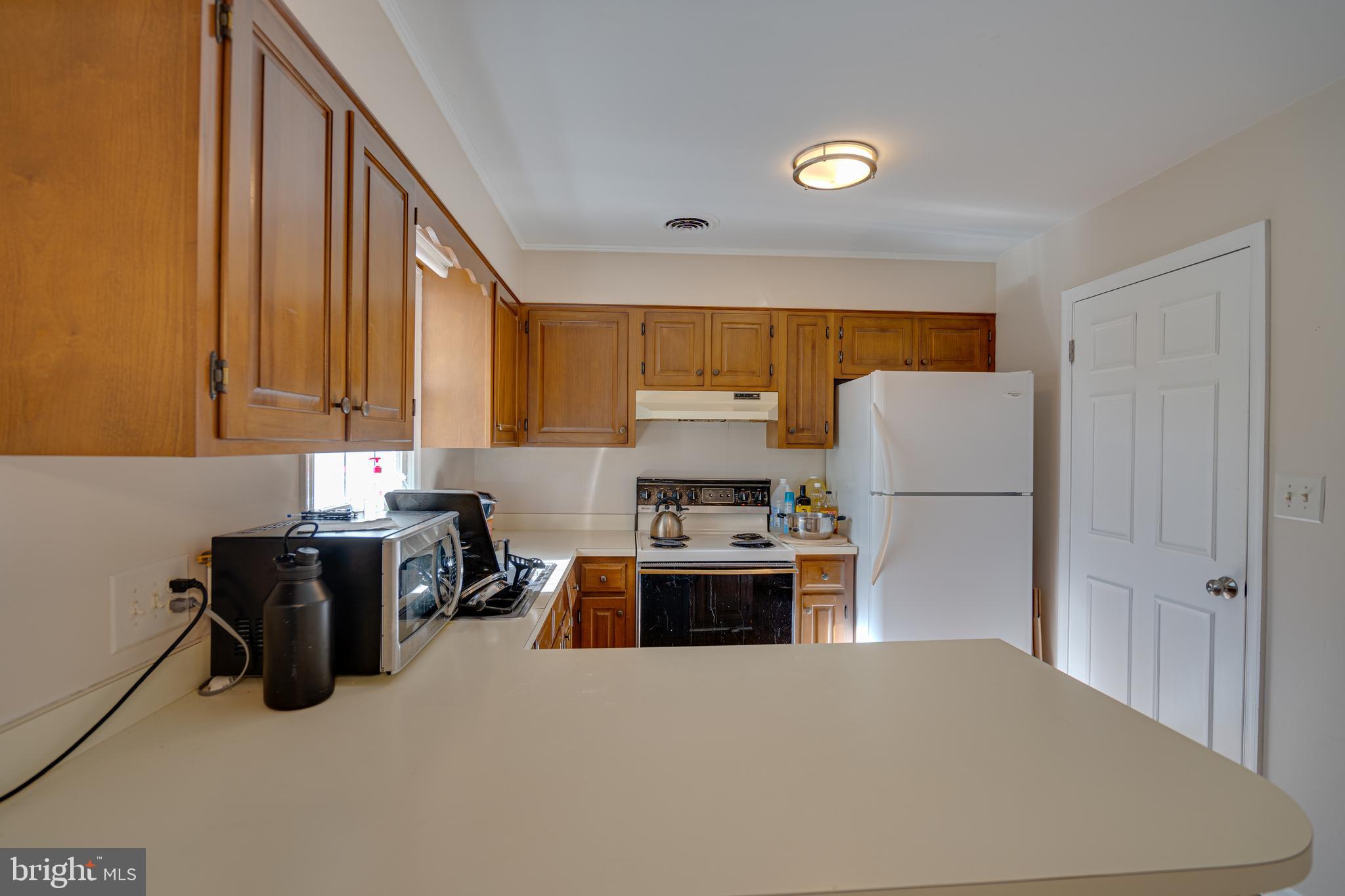 45 Standish COURT
