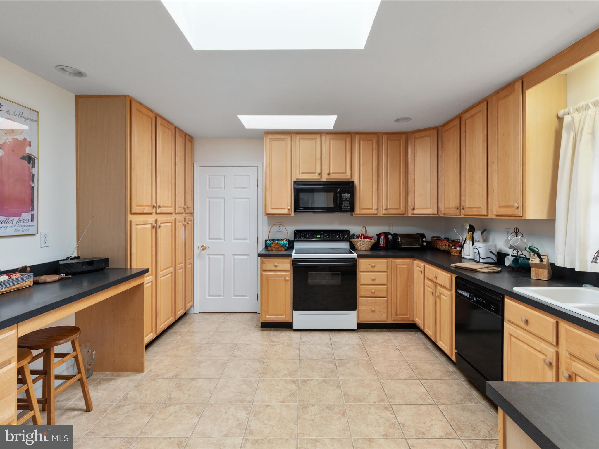 102 Twin Cove Court