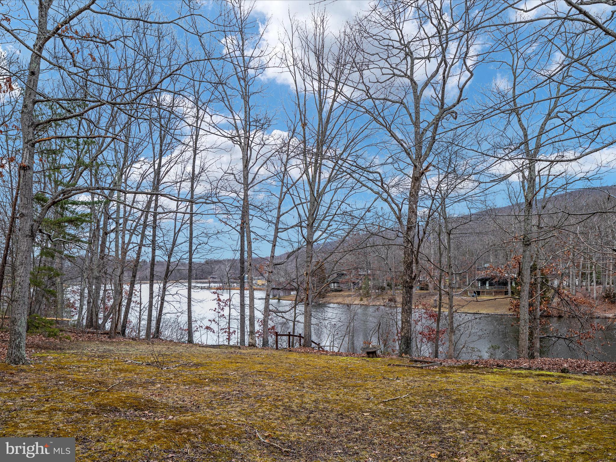102 Twin Cove Court
