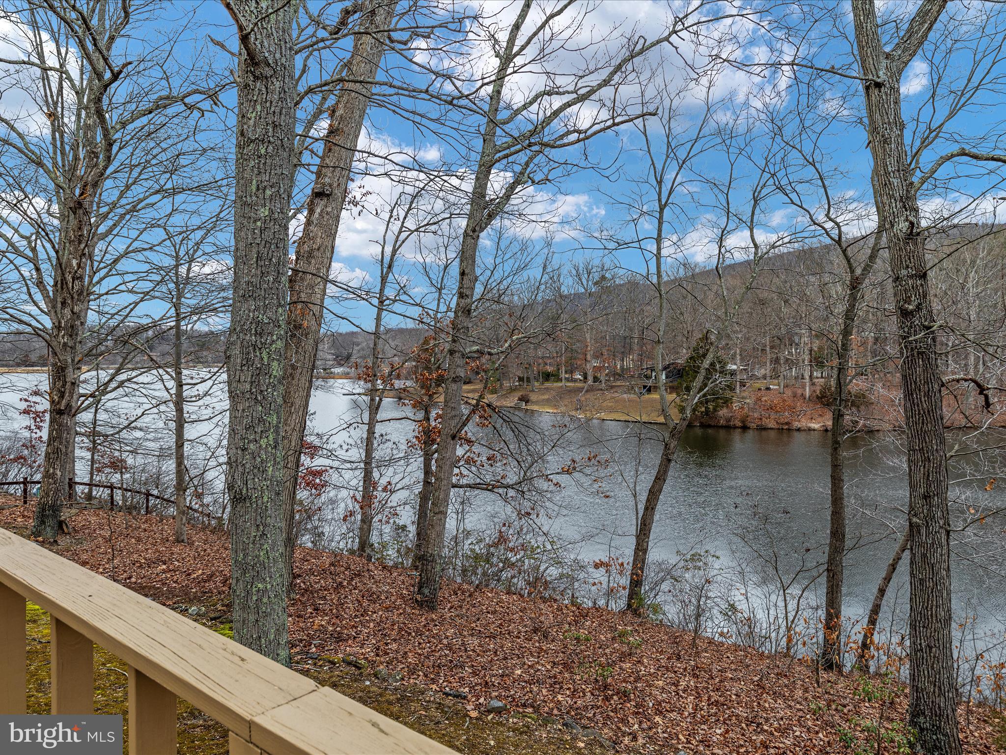 102 Twin Cove Court