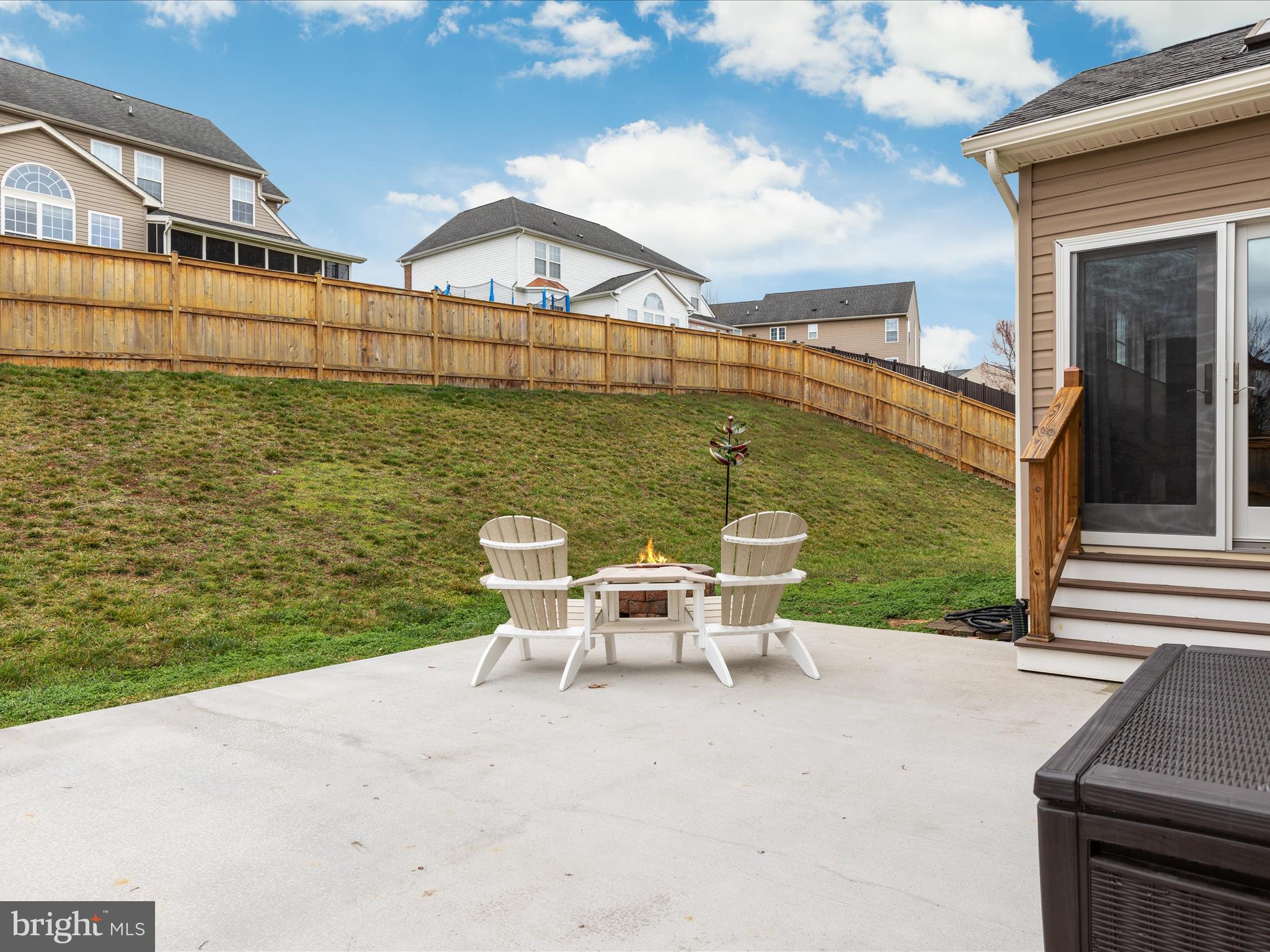 157 Canal Way
