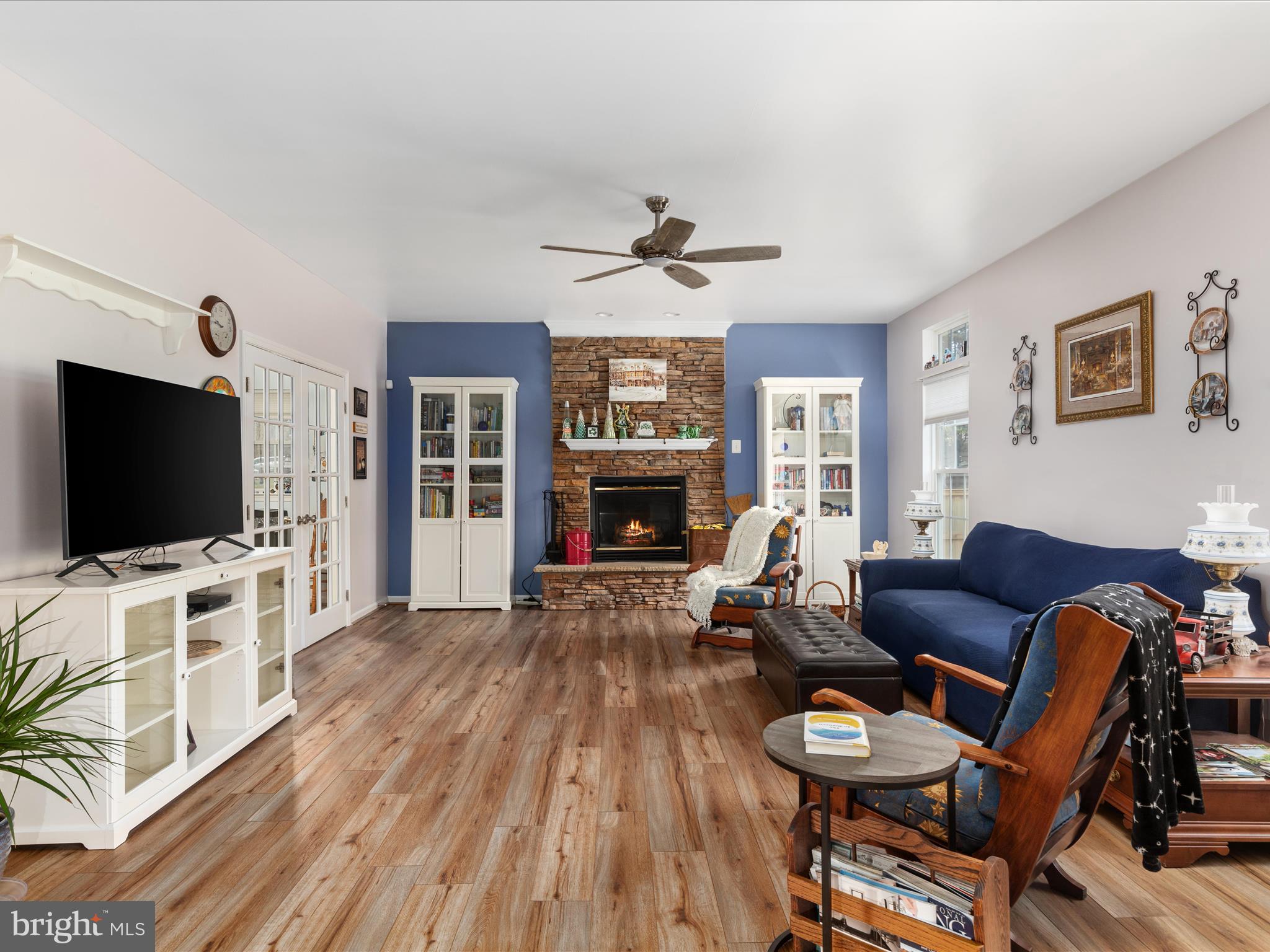 157 Canal Way