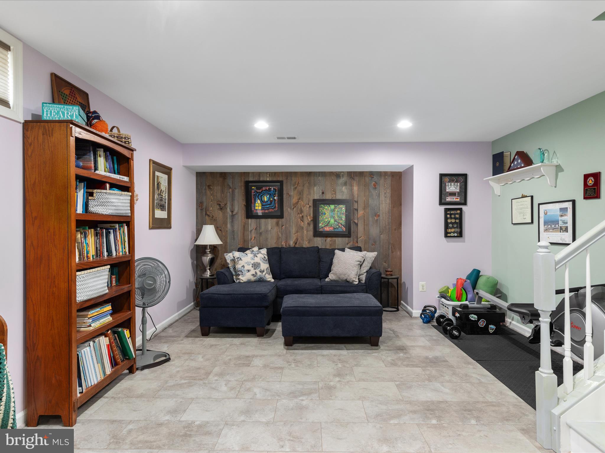 157 Canal Way