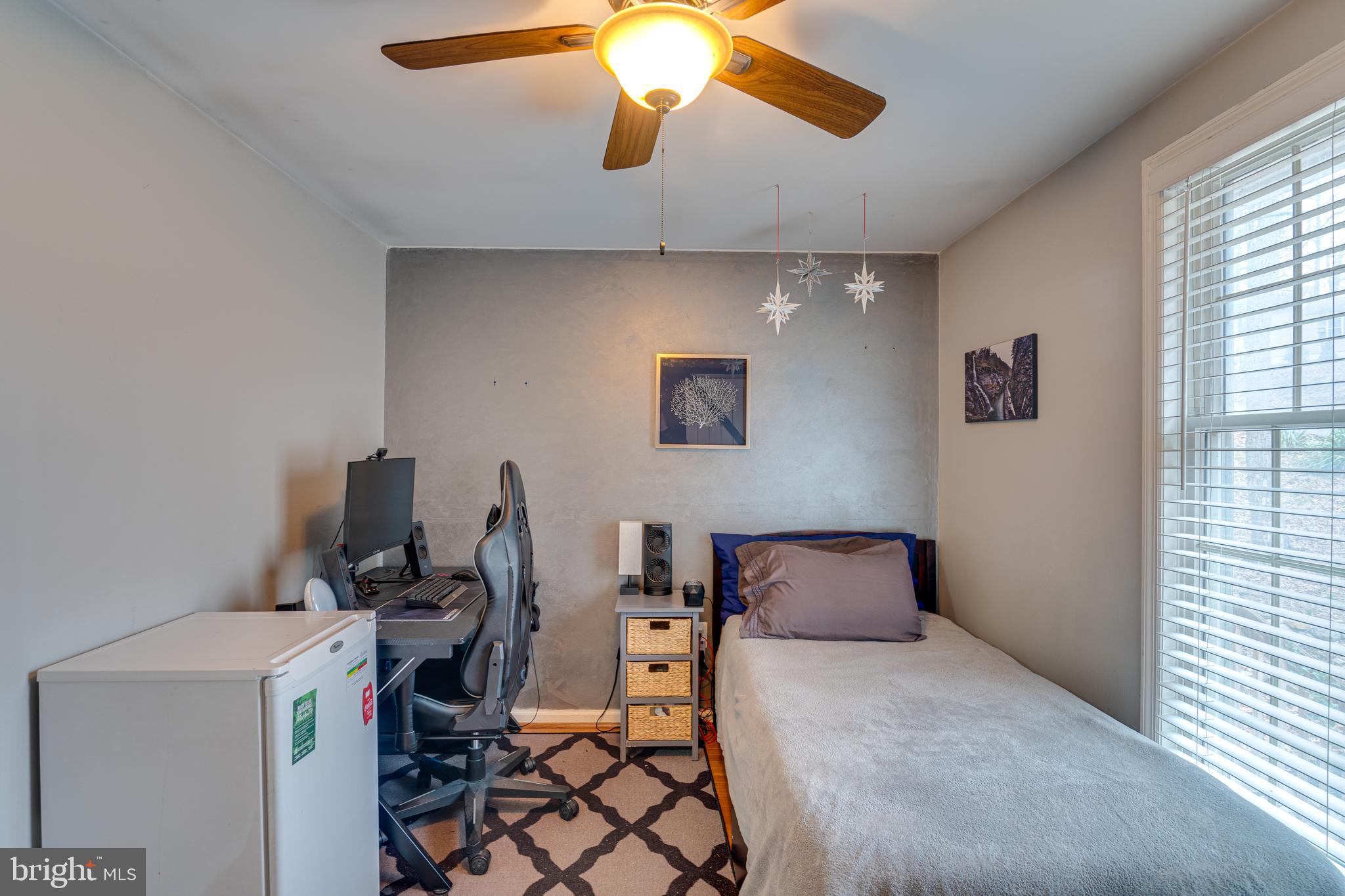 792 Shenandoah River Dr