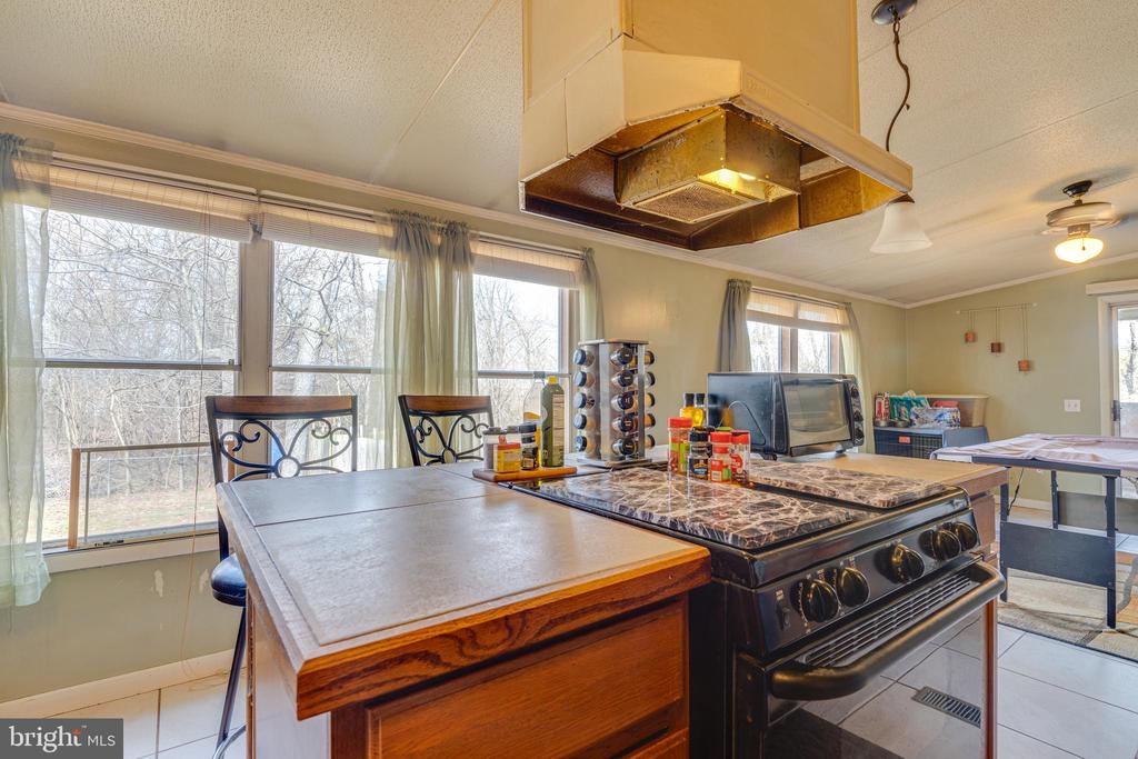 222 Domer Sq
