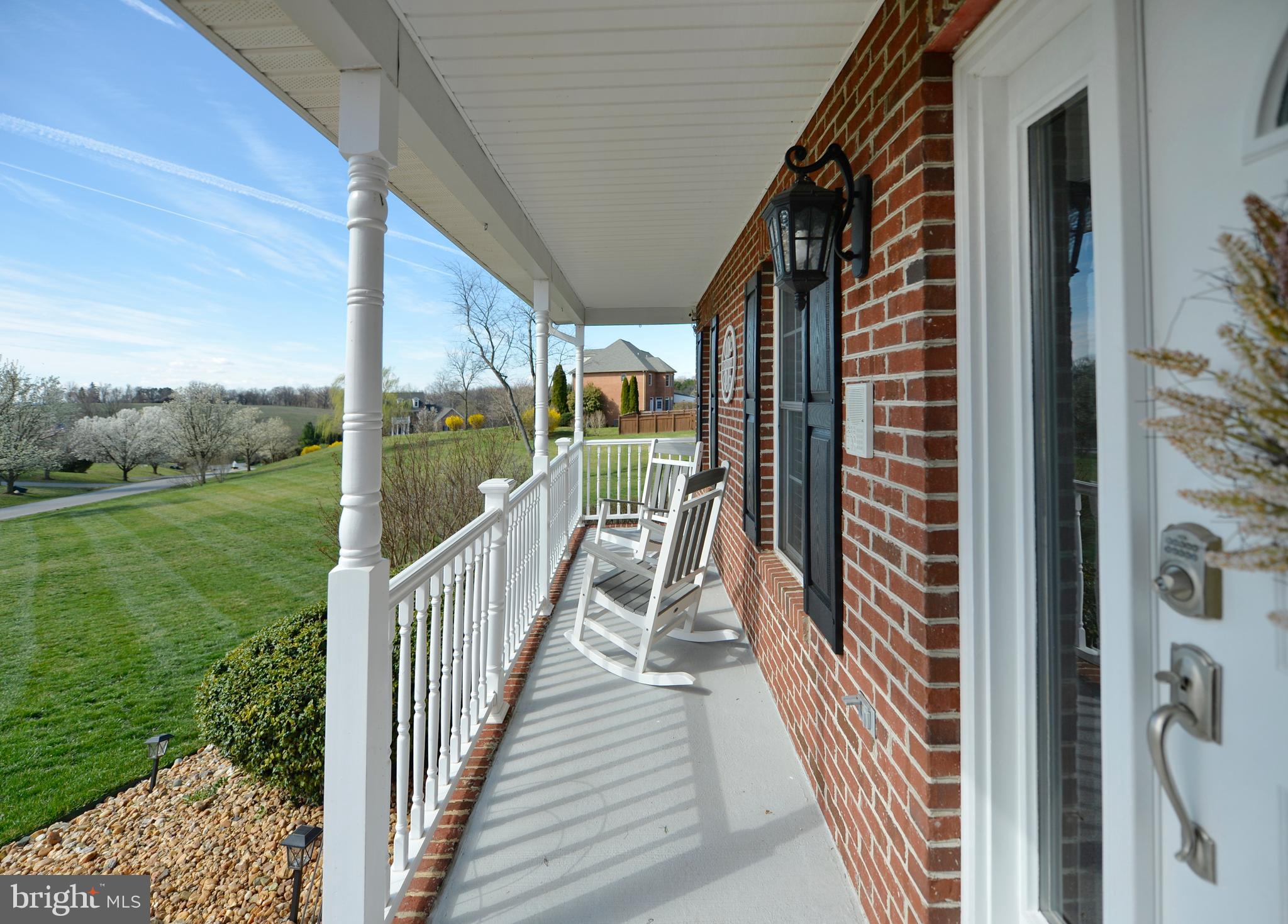 890 Eastland Dr