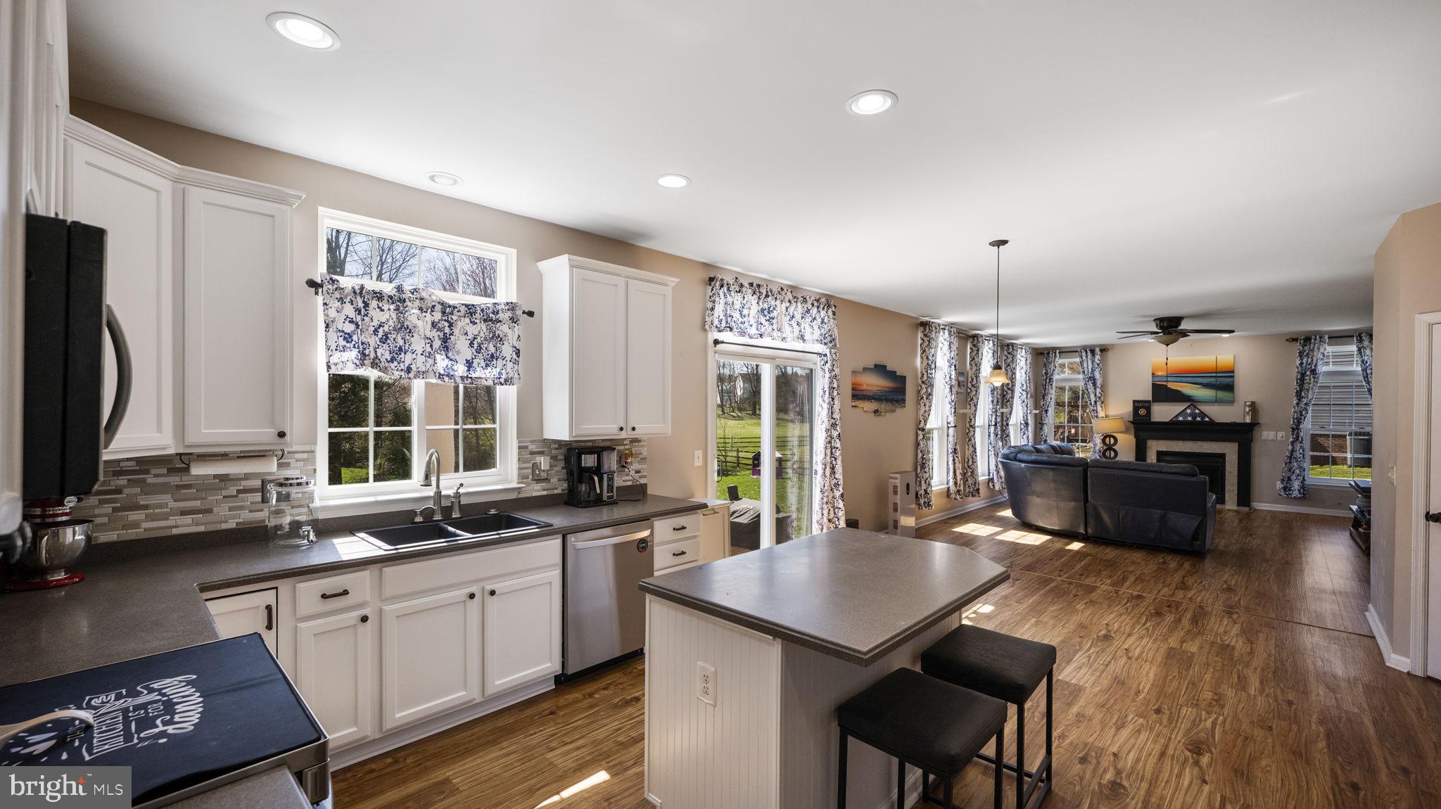 11 GREENBRIAR CIRCLE