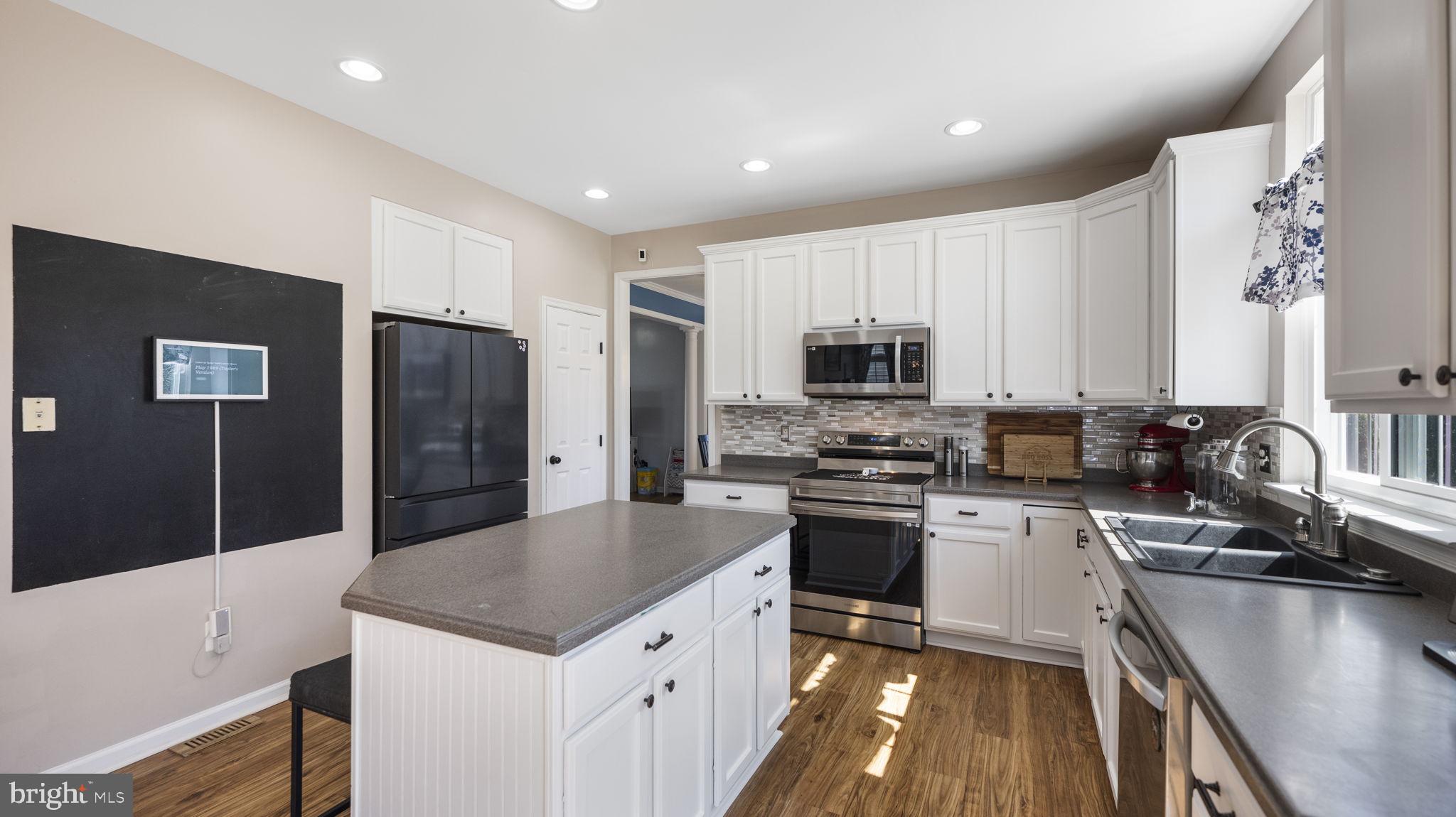 11 GREENBRIAR CIRCLE
