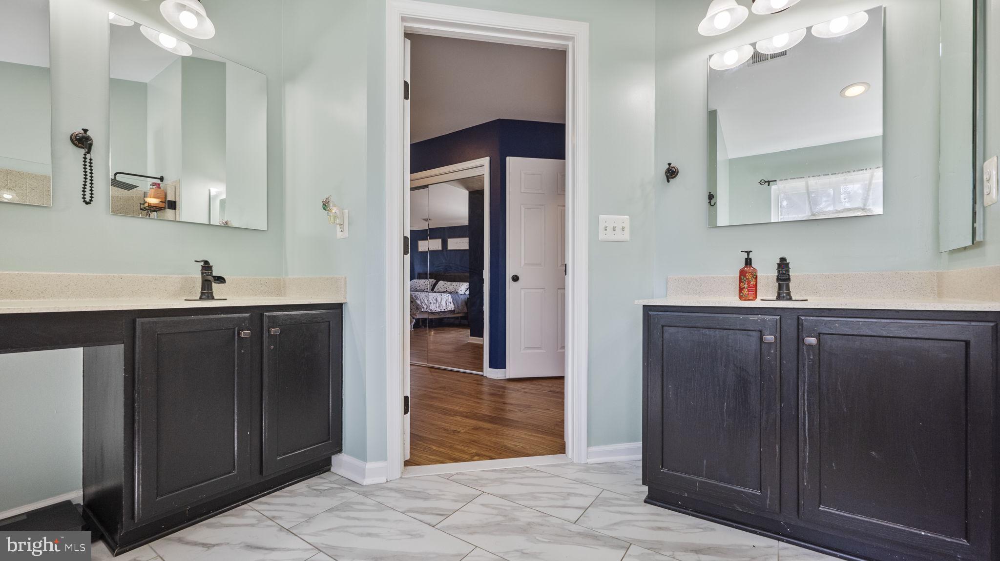 11 GREENBRIAR CIRCLE