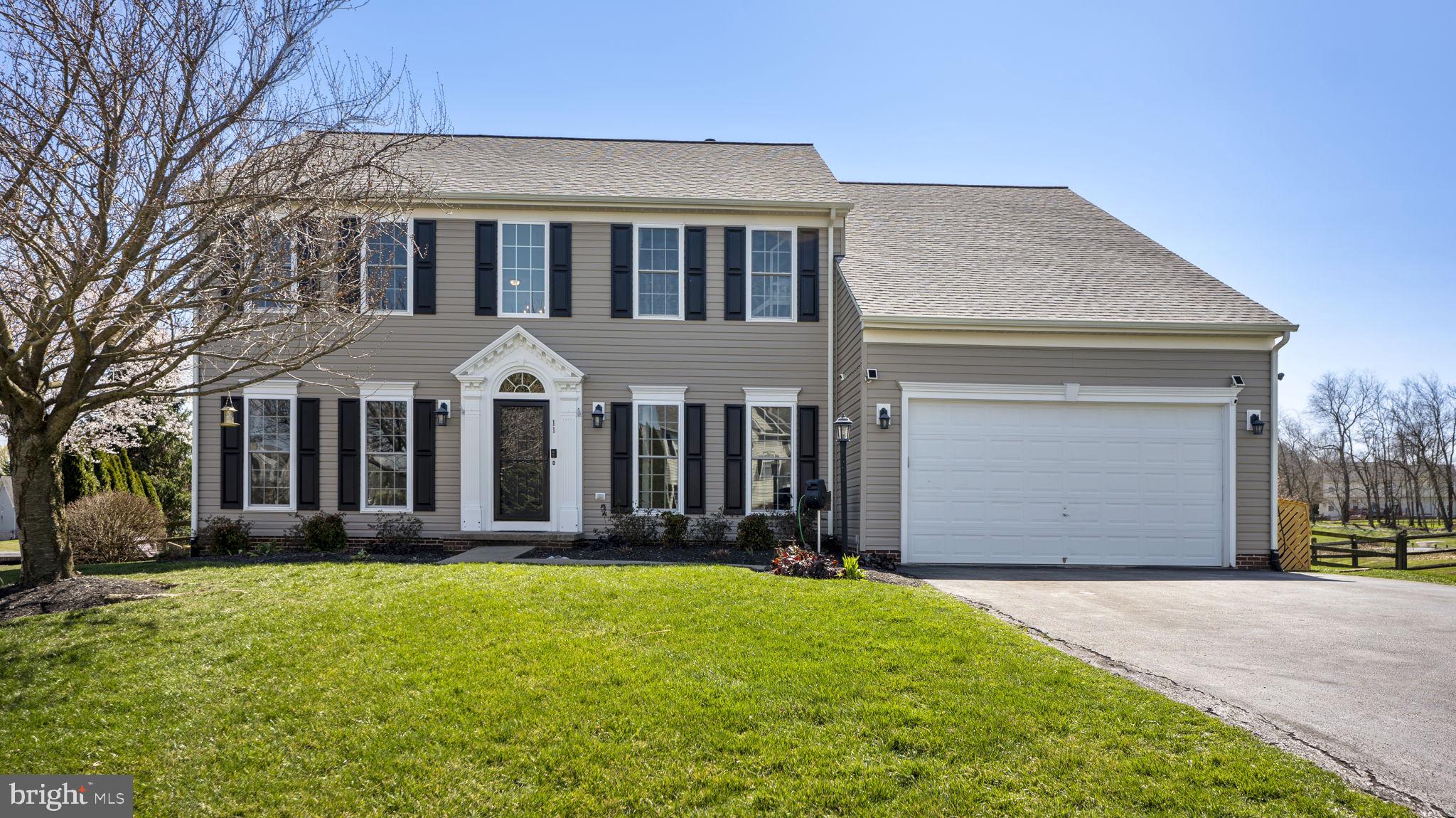 11 GREENBRIAR CIRCLE
