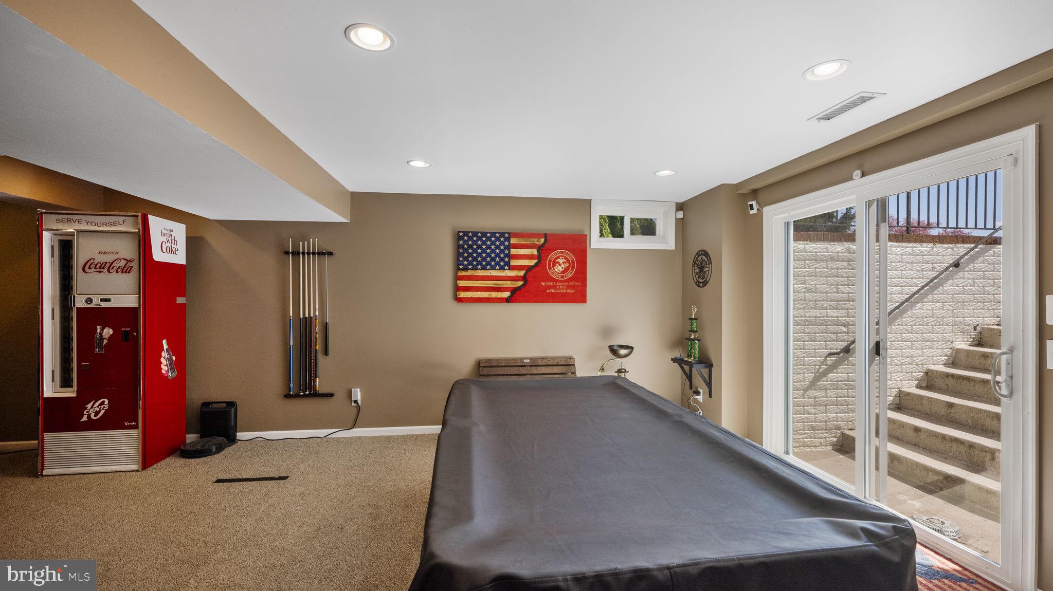 11 GREENBRIAR CIRCLE
