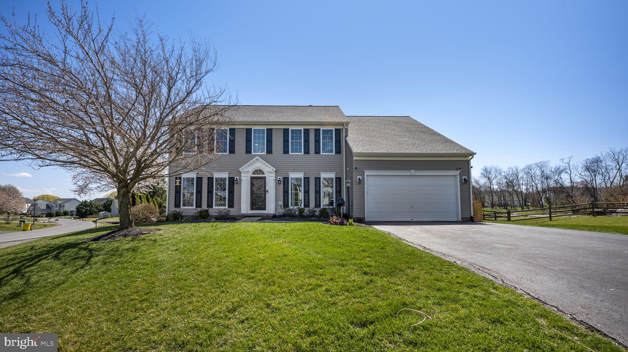 11 GREENBRIAR CIRCLE