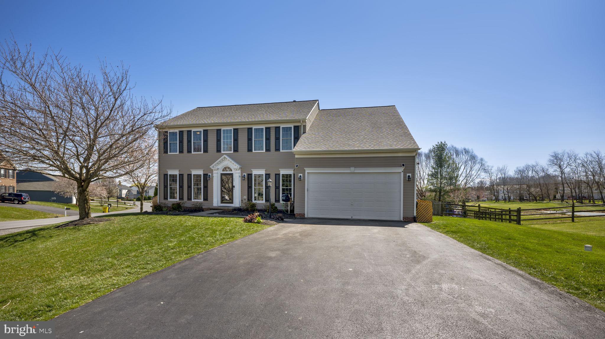 11 GREENBRIAR CIRCLE