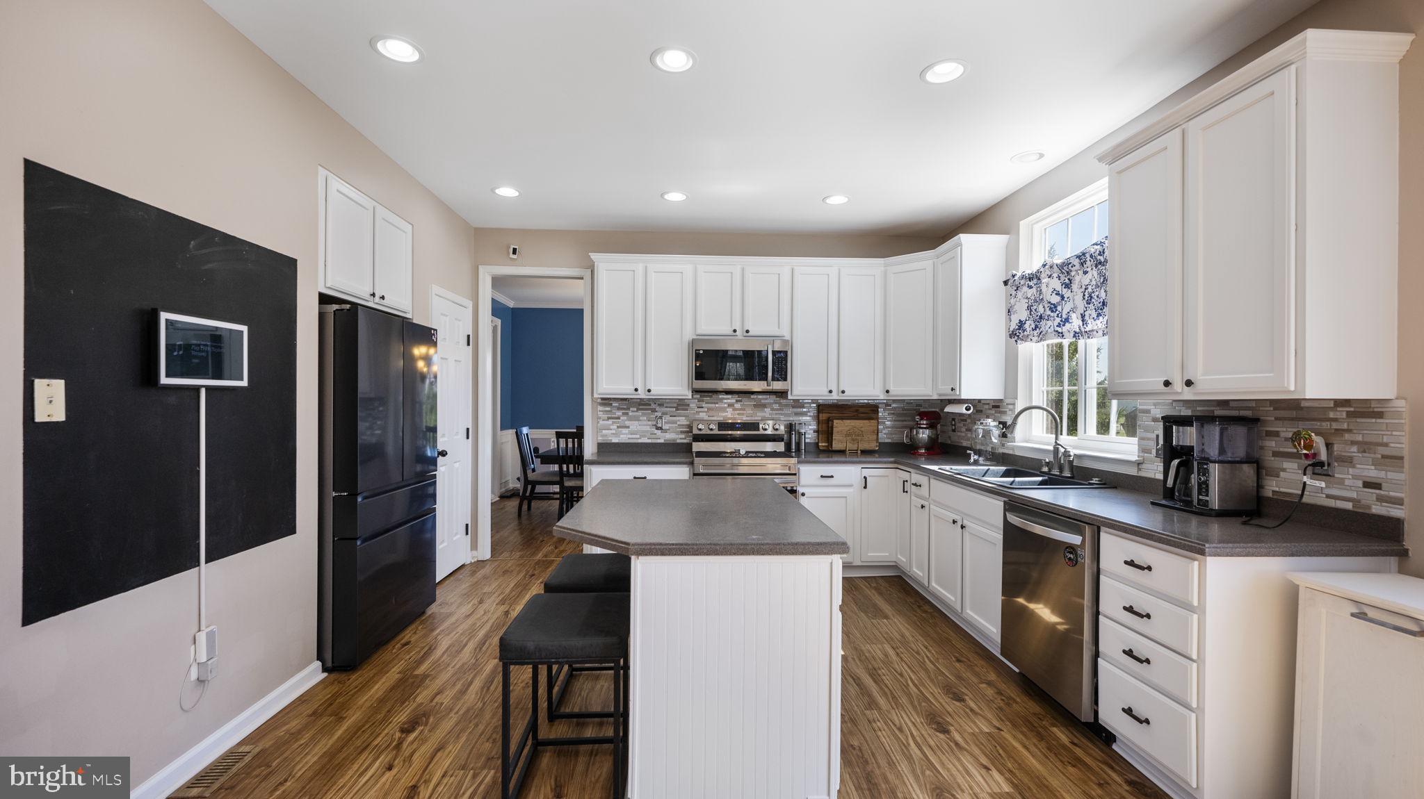 11 GREENBRIAR CIRCLE