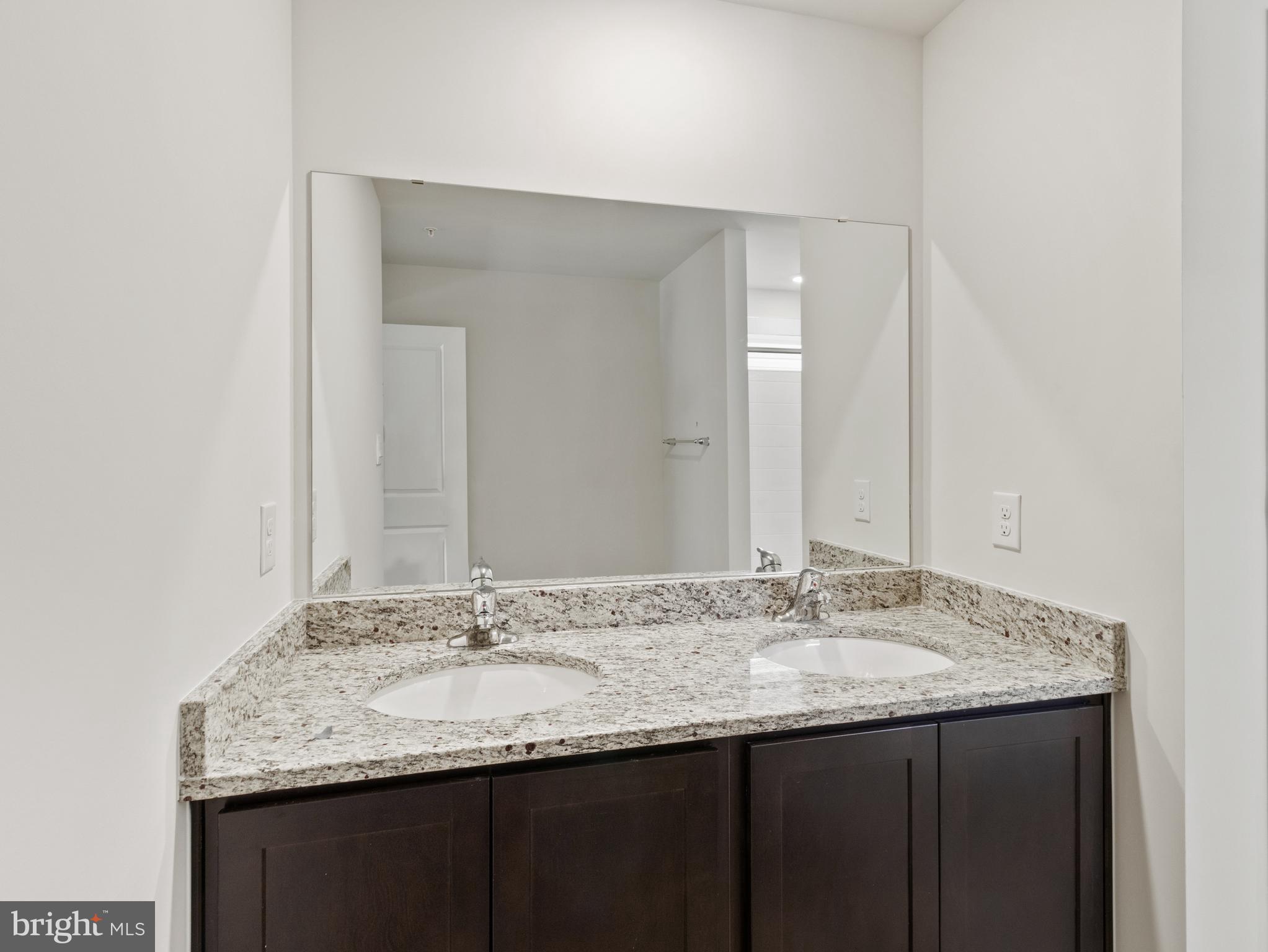 236 GATEHOUSE PLACE