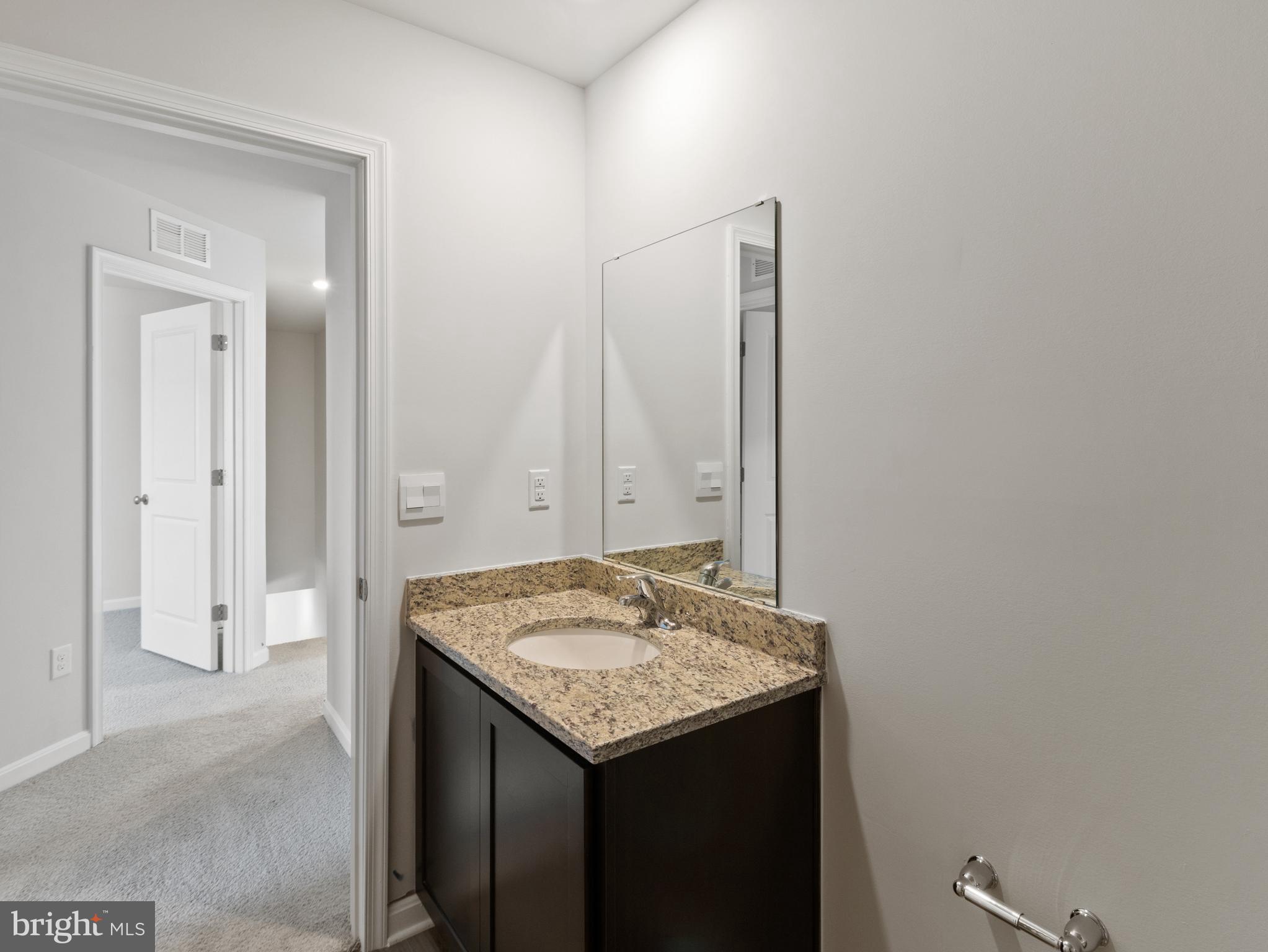 236 GATEHOUSE PLACE